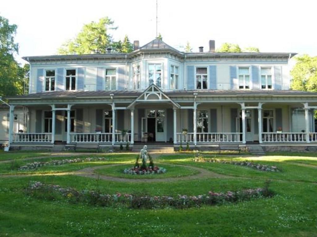 Neitsytniemen Kartano Bed & Breakfast Imatra Exterior photo